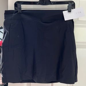 Athleta Brooklyn 16” black skort size 14 NWT